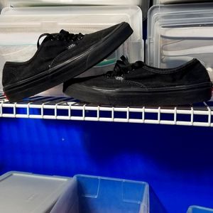 All black Van's